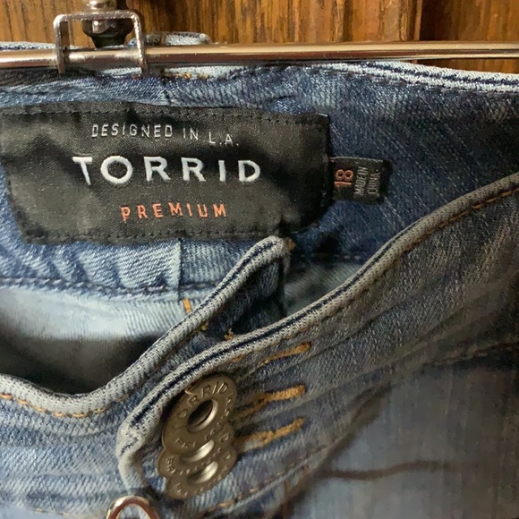 Torrid distressed jeans - Picture 4 of 4